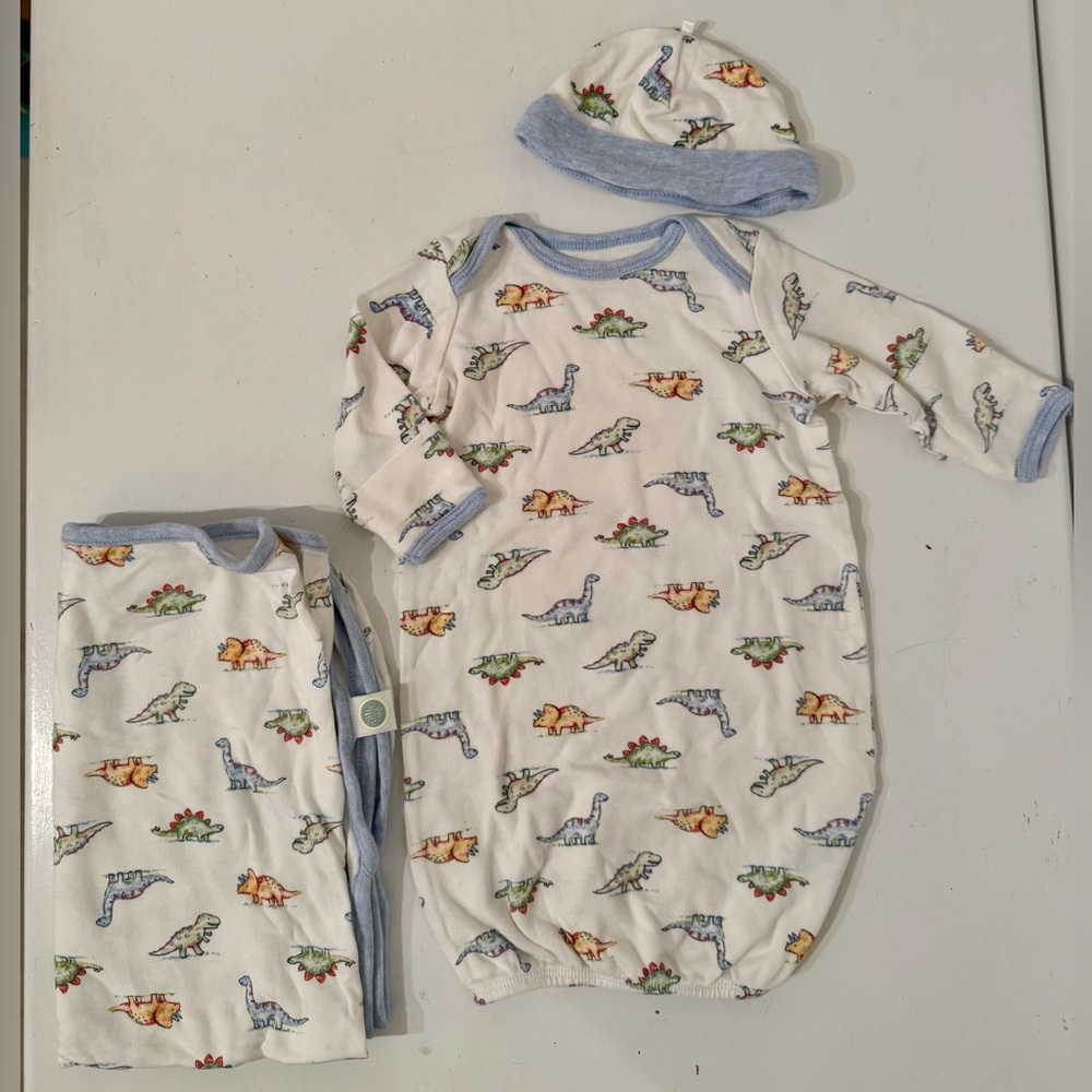 0-3M Dinomite Sleeper Gown, Hat, and Swaddle EUC